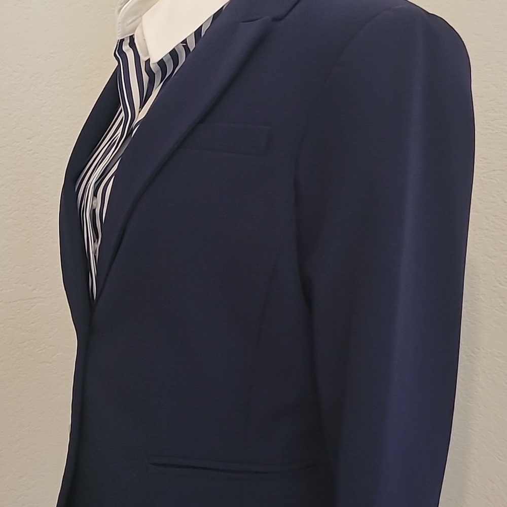 Tommy Hilfiger Women's Navy Blazer - Picture 4 of 8